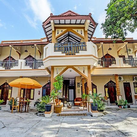 Oyo 91261 Cita Suraya Homestay Бануванги Екстериор снимка