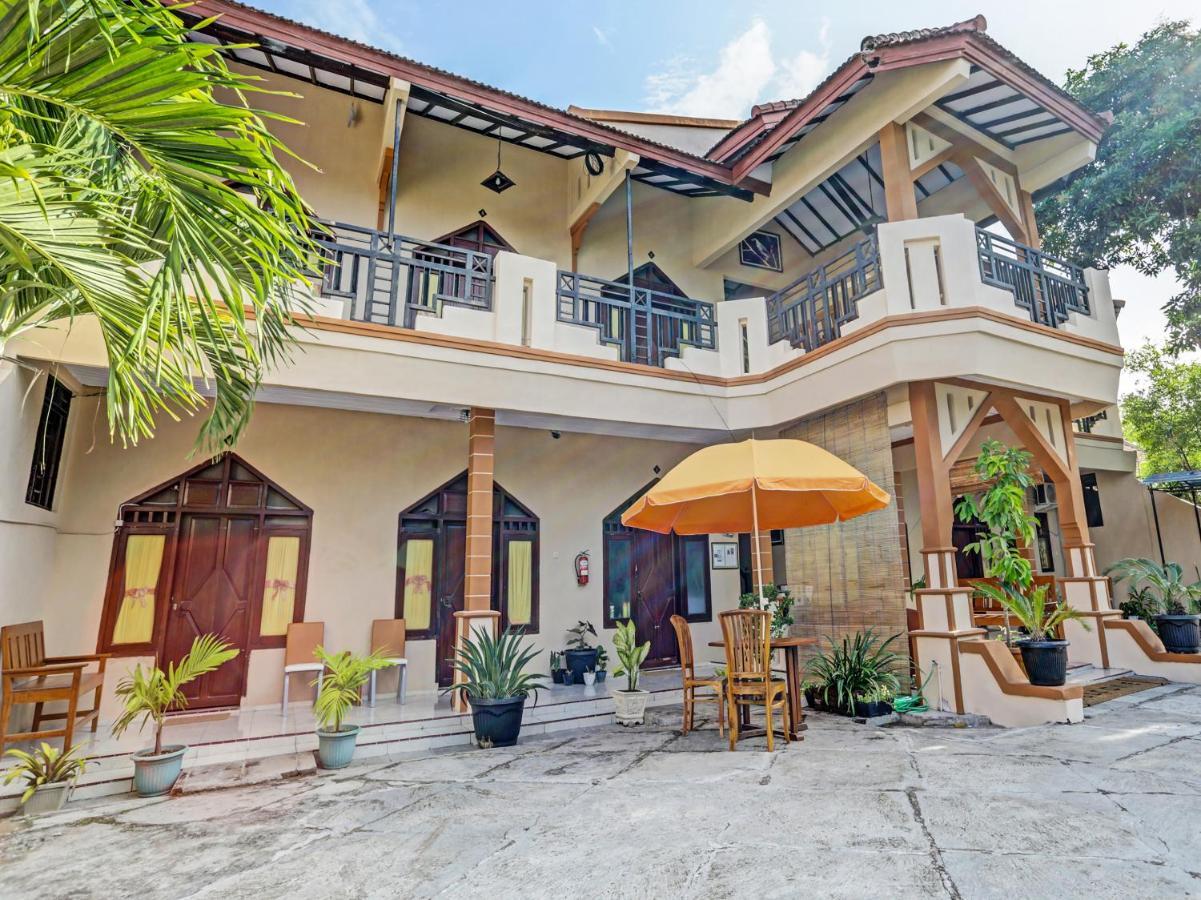 Oyo 91261 Cita Suraya Homestay Бануванги Екстериор снимка