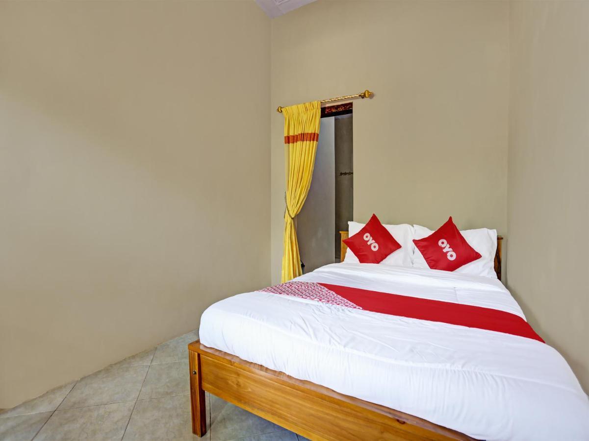 Oyo 91261 Cita Suraya Homestay Бануванги Екстериор снимка