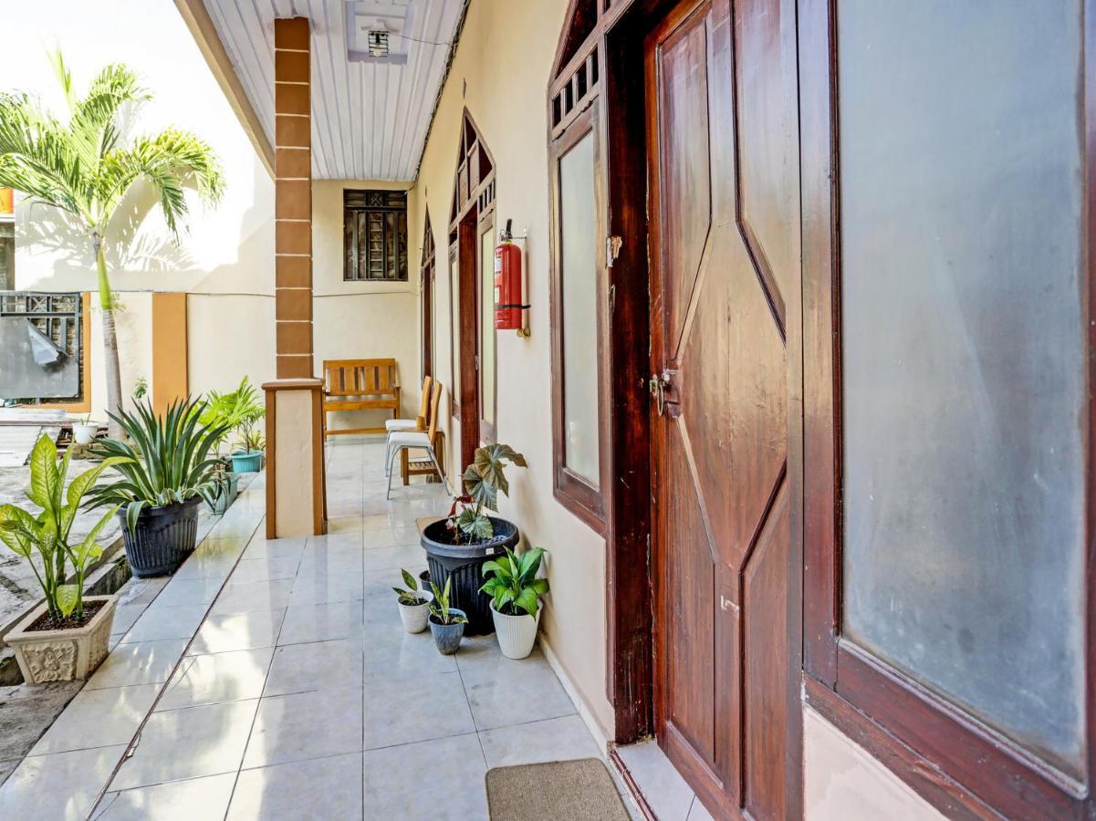 Oyo 91261 Cita Suraya Homestay Бануванги Екстериор снимка
